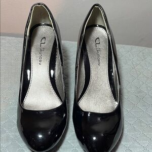 Laundry By Shelli Segal Black Patent Heels.  Size: 8 1/2